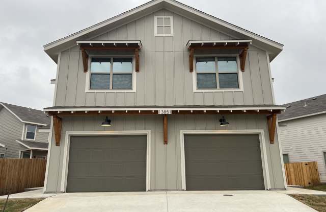 13851 Enzo Gate - 101 photos photos