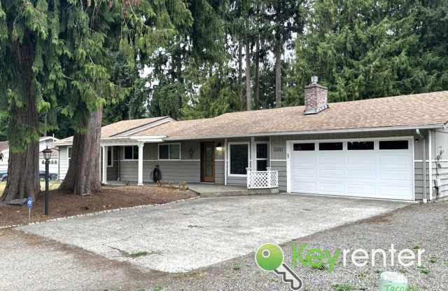 Unique and Distinctive 3Bed/2Bath Puyallup Home photos photos