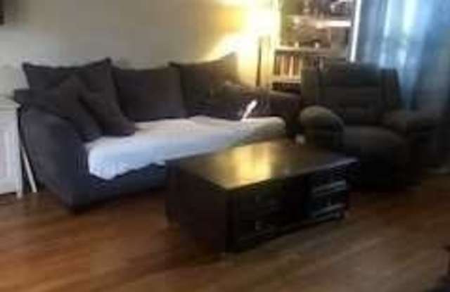 488  Colonial Terrace Gallery 4
