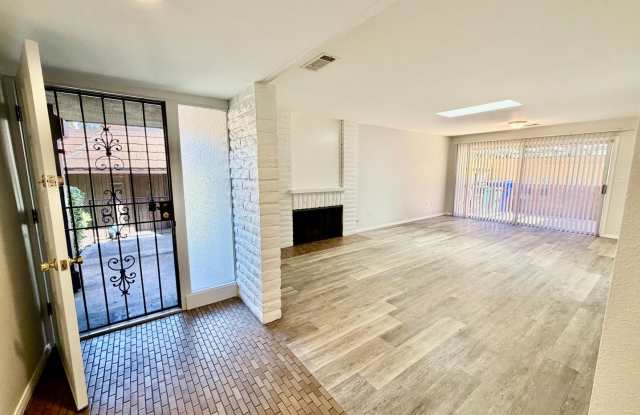 Peaceful, Quiet and Bright - Recently Remodeled 2/2 in Talmadge photos photos