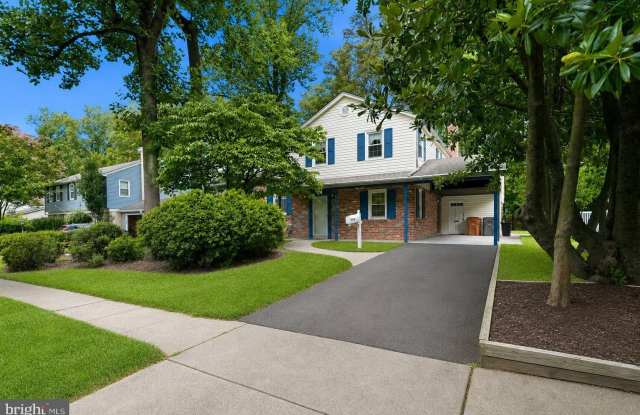 809 WOODLEY Drive Gallery 2