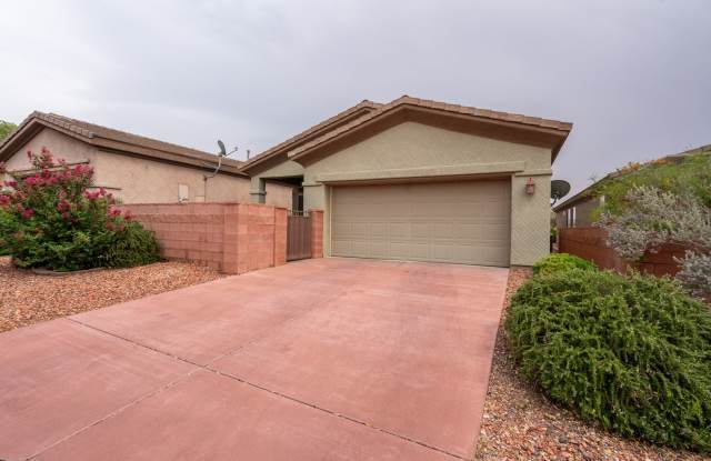 Available 10/1/26 - Furnished 3 bed, 2 Bath Home For Rent Gallery 3