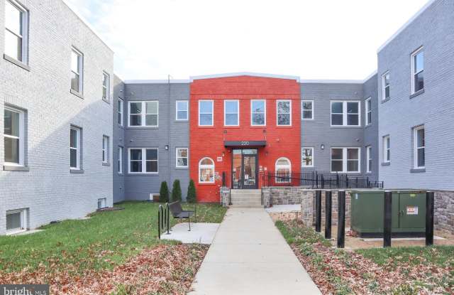 220 HAMILTON Street NW unit: C02 photos photos