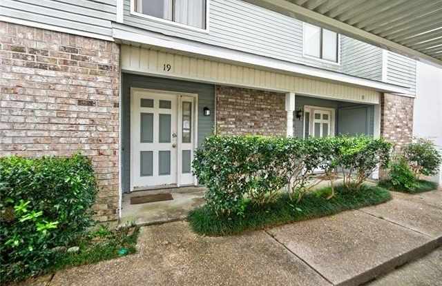 382 FAIRWAY Drive photos photos 382 FAIRWAY Drive photos photos