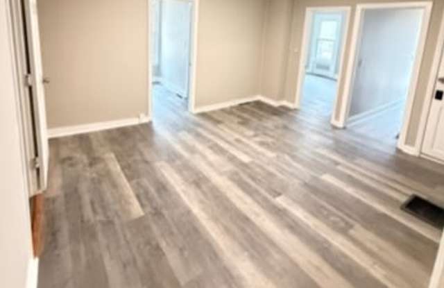 42 Baltic Street photos photos