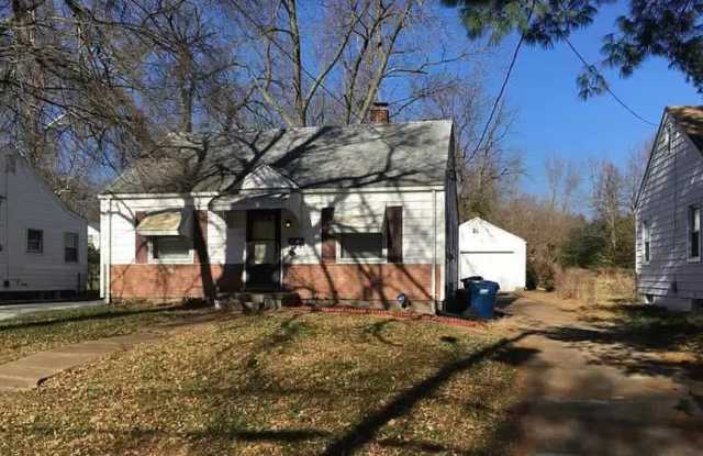 609 Graf Avenue - 609 Graf Avenue, Ferguson, MO 63135