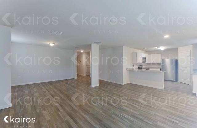 6377 Fielding Street Gallery 2