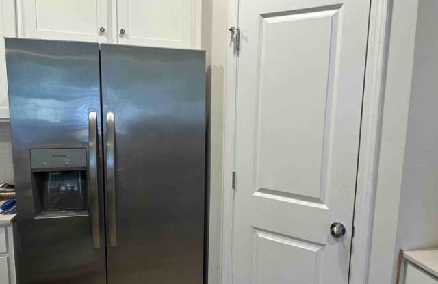 261 East Compass Way photos photos