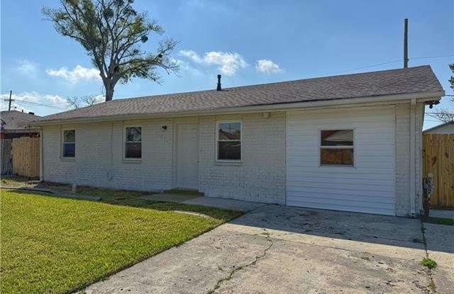 2705 BRITANNICA Drive photos photos