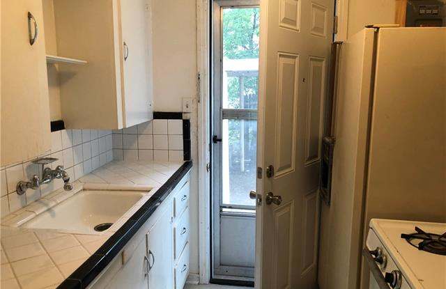 3704 Meadowbrook Drive Gallery 4