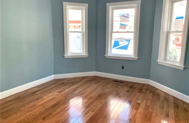 21 Oakland 1 Gallery 2