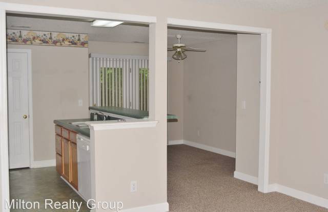 116 Laura Lane Unit A Gallery 3