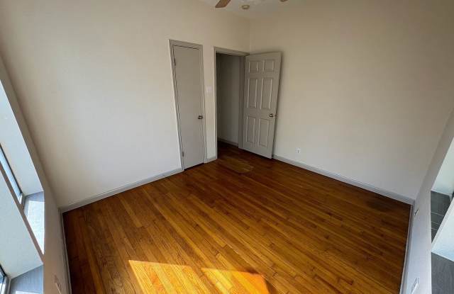 Room in 2 Bedroom Home at E Elmira St photos photos