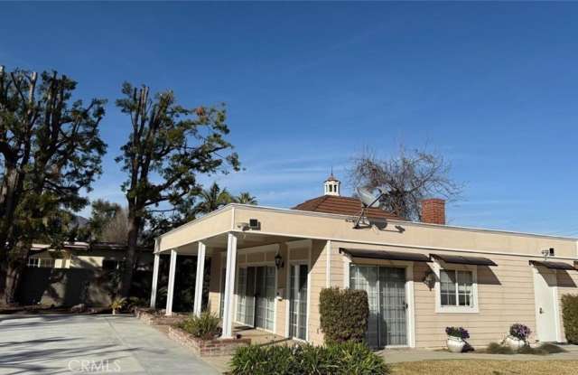 21 E Camino Real Avenue Gallery 4