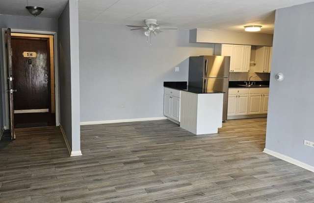 18361 Glen Oak Avenue Gallery 2