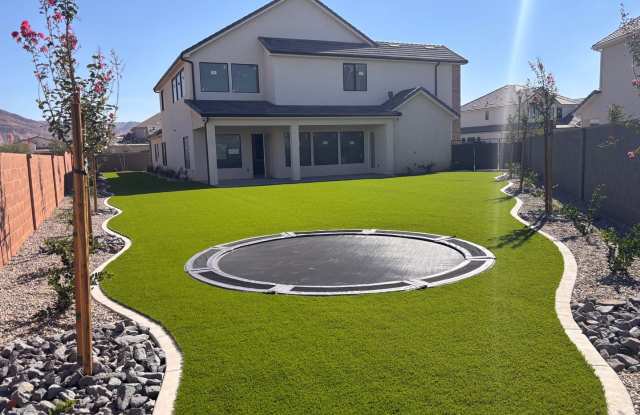 Gorgeous New Trend 2 Story with 6 bedrooms and 5 bathrooms within walking distance to Crimson High School Gallery 3