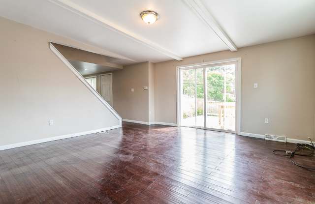 AVAILABLE JUNE 2026 - Beautiful, 3 Bed House with Huge Deck and Yard! photos photos