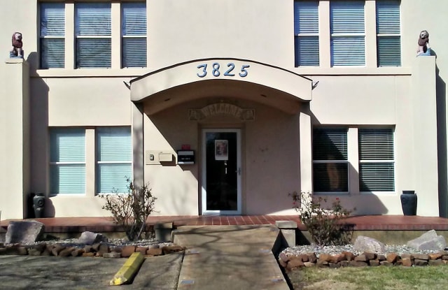 3825 W Waco Dr Ste 2 - 3825 Us Route 84, Waco, TX 76710