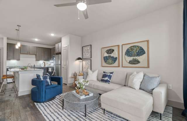 Axis Marketplace Gallery 3