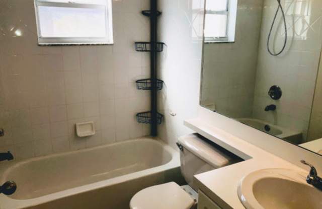 3 Bedroom ADORABLE HOME With Fenced Yard, Nicely Laid Out! photos photos