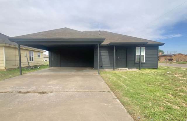 3 bed 1.5 bath now available. photos photos