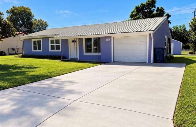 4031 S Edgewater Cir Gallery 1