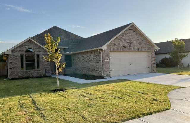 1824 Town Creek Circle photos photos