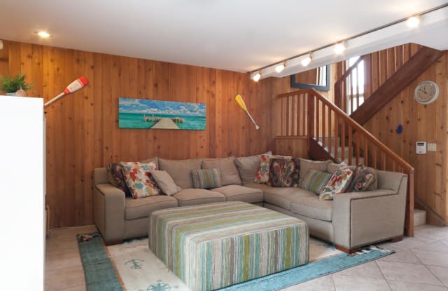 808 Nantasket Court-1 - 808 Nantasket Court, San Diego, CA 92109