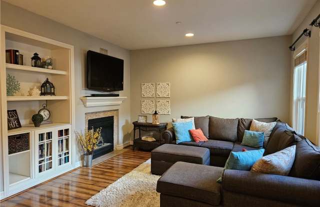 47 Orange Blossom Circle Gallery 3