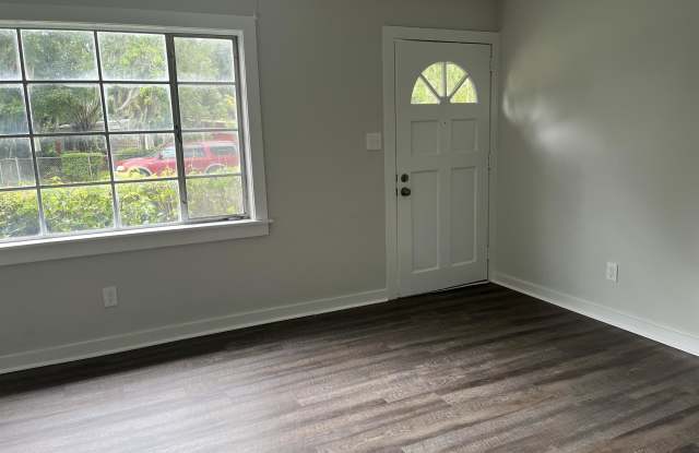 1420 East 57th Street photos photos