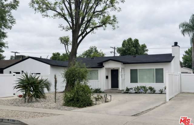 7013 Andasol Avenue photos photos