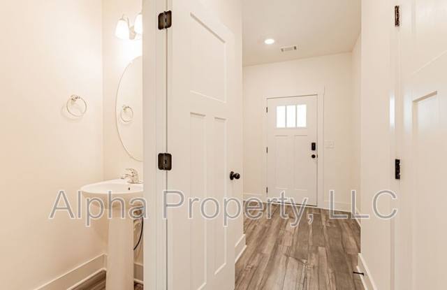 1086 Millison Pl Gallery 3