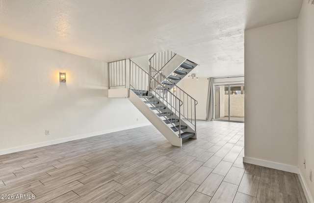 4902 N 74th Street Gallery 2