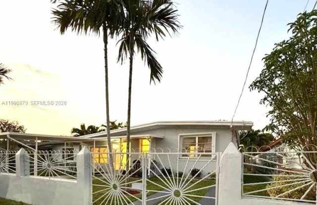 6339 SW 32nd St photos photos