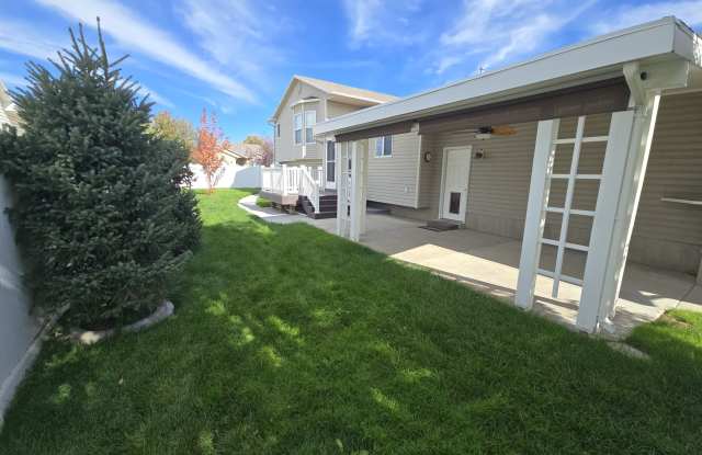 1361 North 325 East Gallery 4