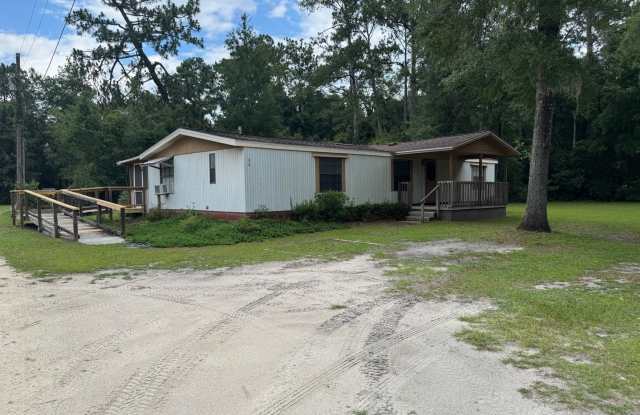 Double Wide on 1 Acre in Crawfordville photos photos