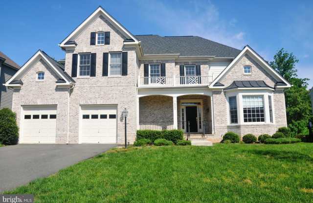 4302 NEWBOLD COURT - 4302 Newbold Court, Lake Ridge, VA 22192