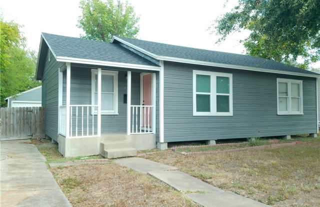 1046 Chamberlain Street Gallery 2