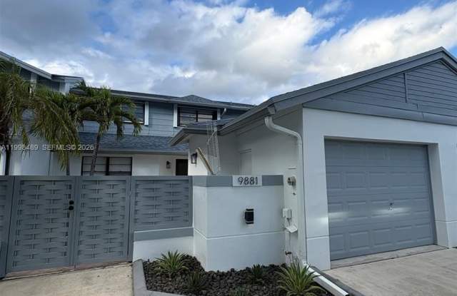 9881 NW 52nd Ter photos photos