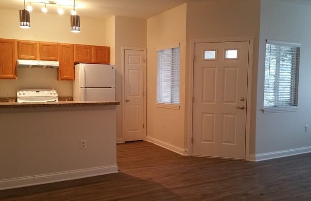 Summer Place Apartments Gallery 2