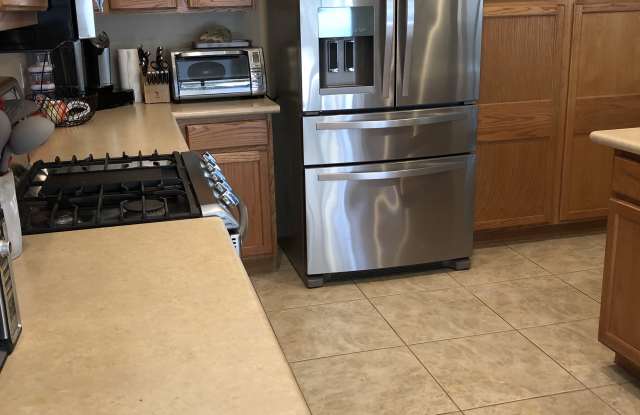 5915 W Running Deer Trl Gallery 4