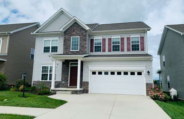 4 Bedroom, 2.5 Bath House photos photos