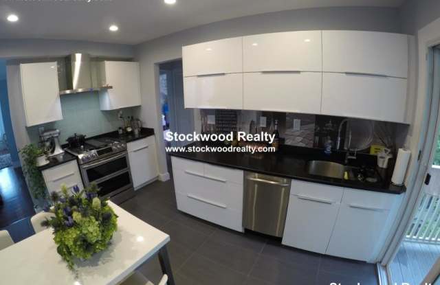 46 Florida St. photos photos