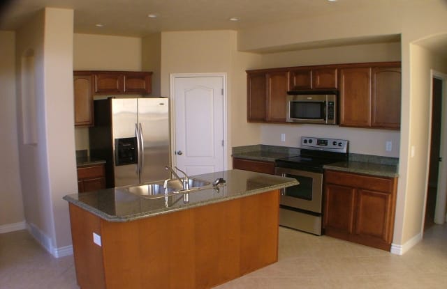 911 Shelby View Drive - 911 Shelby View Drive, Midvale, UT 84047