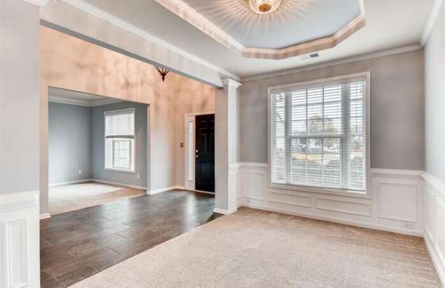 972 Maple Leaf Drive Gallery 4