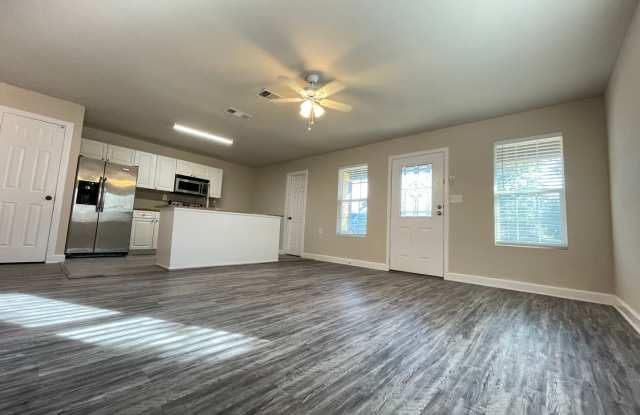 Duplex by the Lake Gallery 4