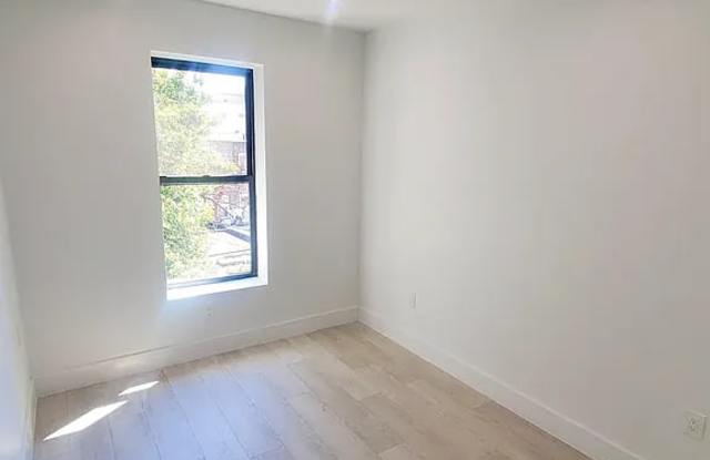 52 Martense St Apt 10A Gallery 3
