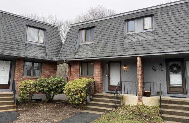 32 Upper Pattagansett R unit: 25 photos photos