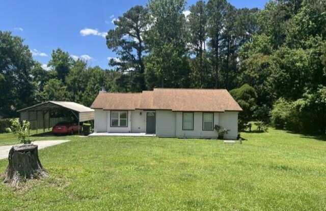 1312 Wolf Swamp Road Gallery 1
