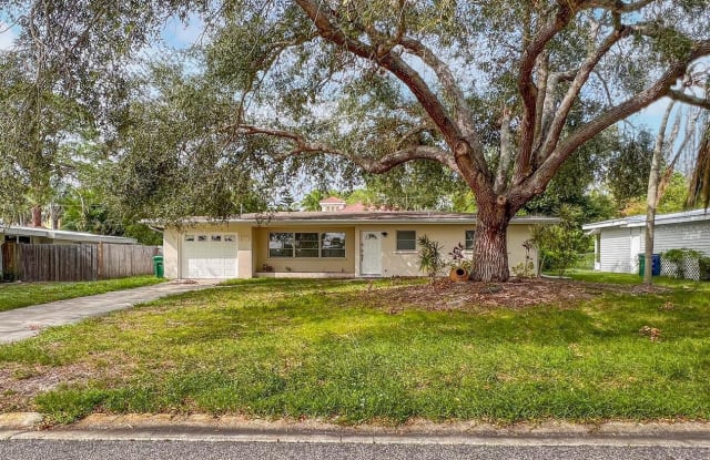 1649 LIVINGSTONE STREET - 1649 Livingstone Street, Vamo, FL 34231